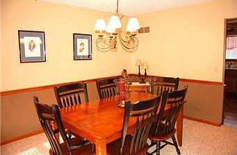 5th image of 6412 N London Dr