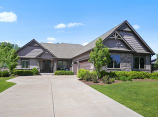 5949 Whitetail Ridge Dr, Yorkville, IL 60560