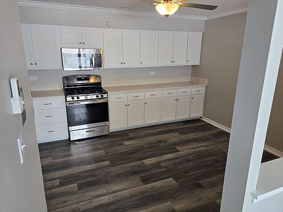 5th image of 19 N Wilmette Ave APT 2