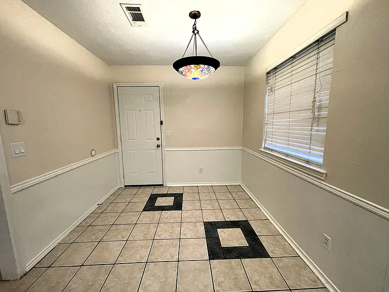 804 Lake Highlands Dr — Photo 13