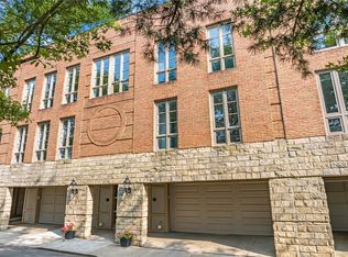 146 N Woodland Rd, Pittsburgh, PA 15232