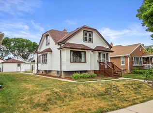 2121 S 69th St, Milwaukee, WI 53219