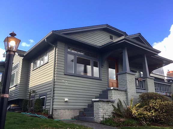 2nd image of 2831 Boyer Ave E