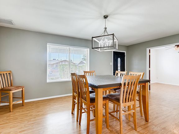 5th image of 3926 W Garden Dr