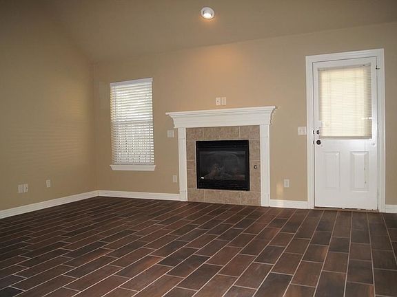 3rd image of 2428 S 15th Pl