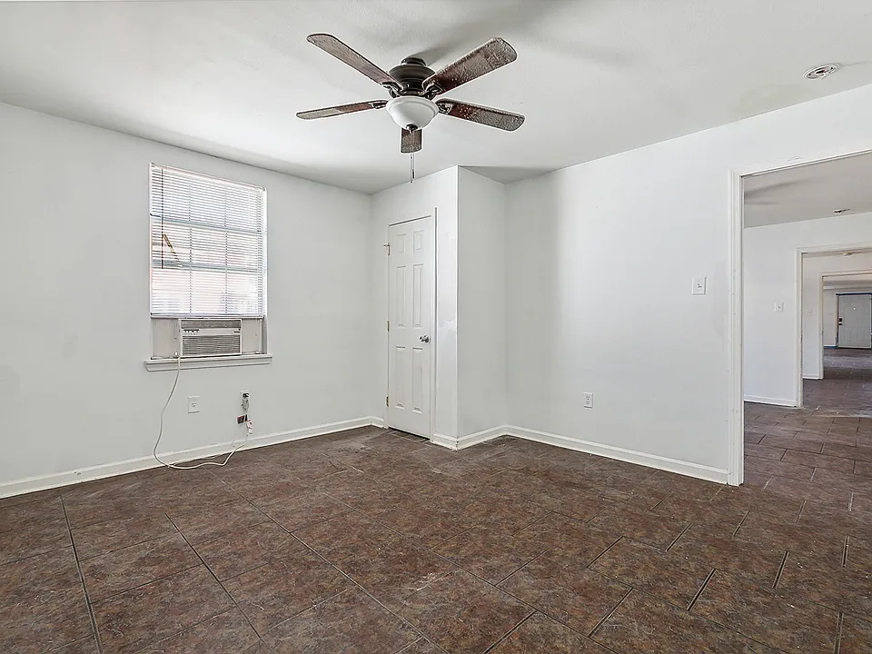 2340 Annette St #2