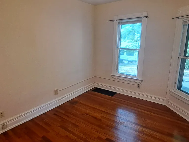 502 S Aurora Street — Photo 11
