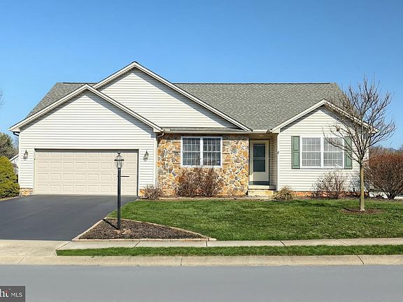 2nd image of 1835 Michelle Dr