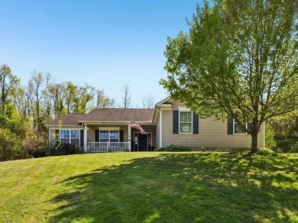 49 Central Ave, Charleroi, PA 15022