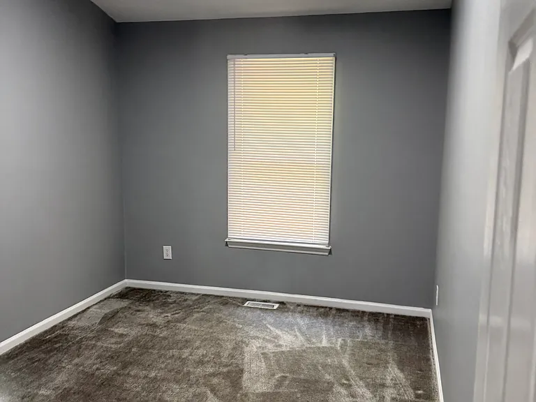 116 Hester Dr — Photo 18