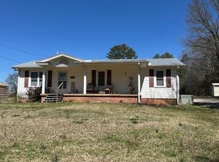 1555 Rich Rd, Savannah, TN 38372