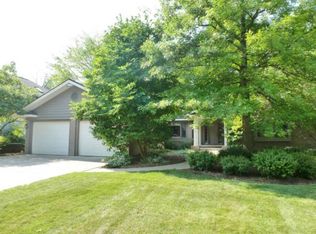 1908 Trail Wood Cir E, Midland, MI 48642