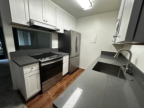 3045 Theresa St #5 Photo 1