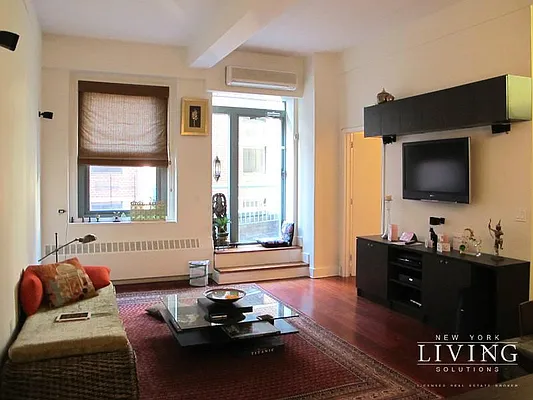 Rented by NY Living Solutions | media 7