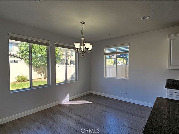 5th image of 526 Seine River Way