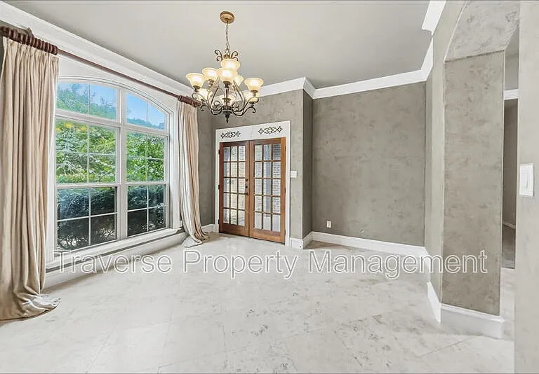 129 Acorn Ln — Photo 15
