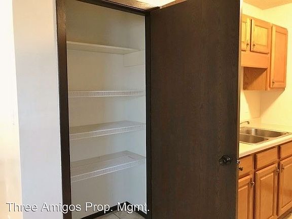 5th image of 416 Quincy St APT 09
