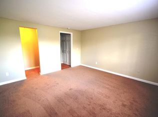 1002 Ivy Ridge Rd APT 12, Syracuse, NY 13210