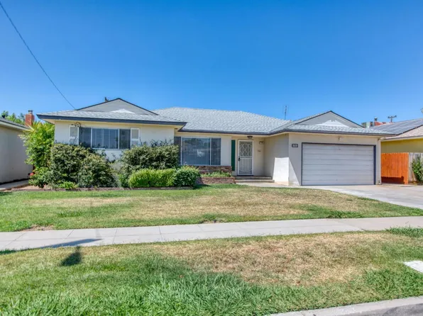 706 E Dovewood Ln, Fresno, CA 93710