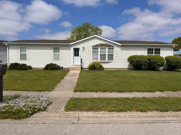 4604 Clairmont Dr, Columbus, IN 47203