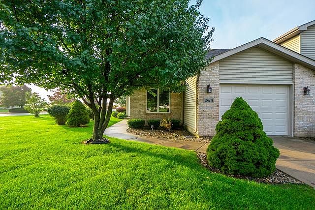 1st image of 2901 Topaz Dr