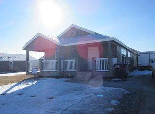 13832 Charlson St, Williston, ND 58801