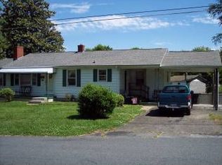 511 Penn St, Mount Airy, NC 27030
