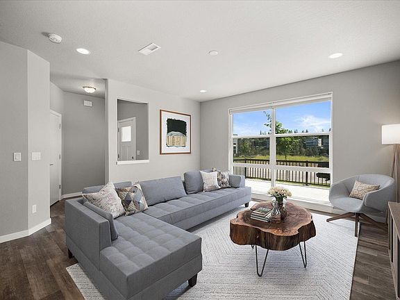 3rd image of 2362 W Centennial Pl