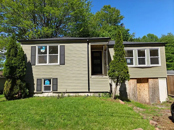 106 Top Flight Rd, Michigan City, IN 46360