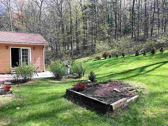 3rd image of 35 Cedarwood Dr