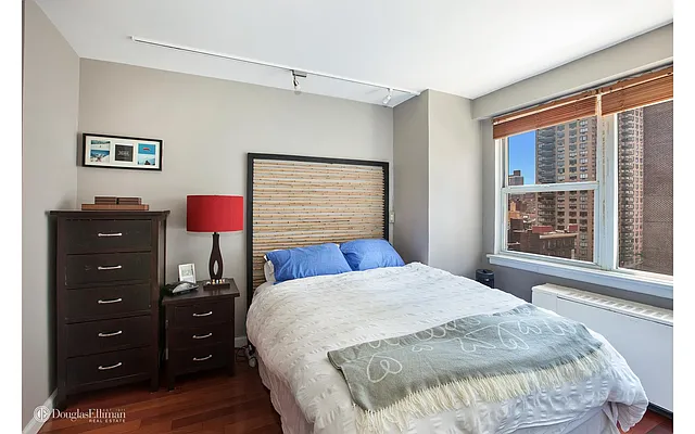 Rented by Douglas Elliman | media 28