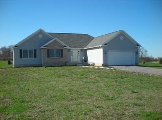 951 E Blee Rd, Springfield, OH 45502