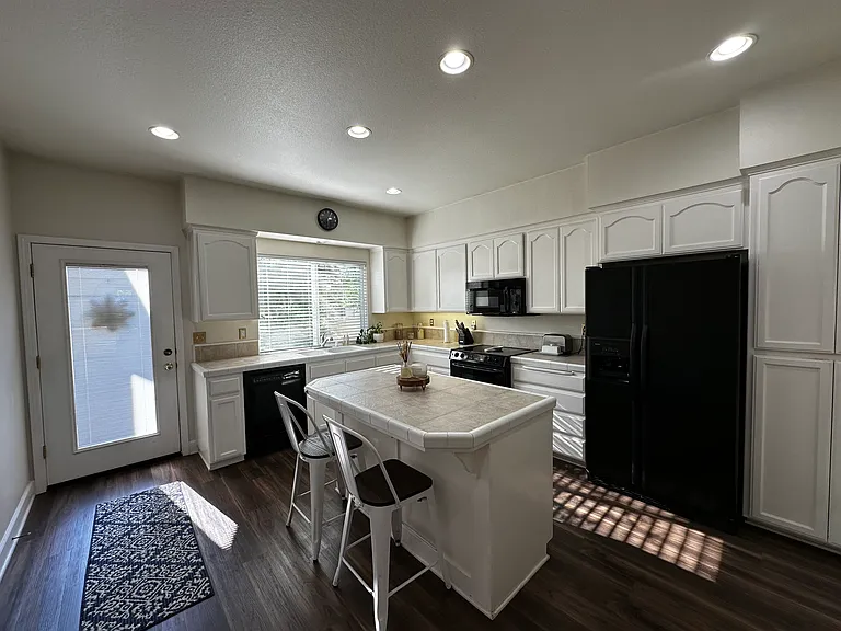 133 Echo Peak Ter — Photo 3
