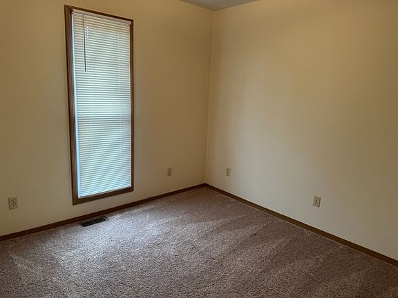 5th image of 21-45 Carriage Way #42