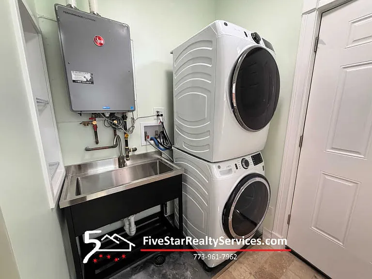 4635 N Clark St #1 — Photo 12