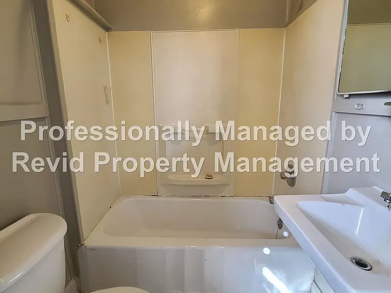 2164 Harbert Ave W — Photo 16