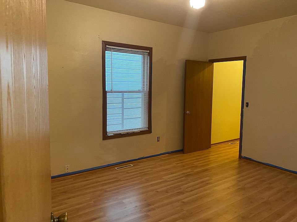 1st image of 2345 N Oakland Ave