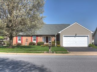 114 Bent Tree Dr, Lancaster, PA 17603