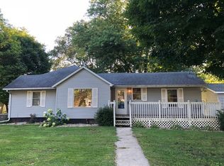 304 8th Ave, Mendota, IL 61342