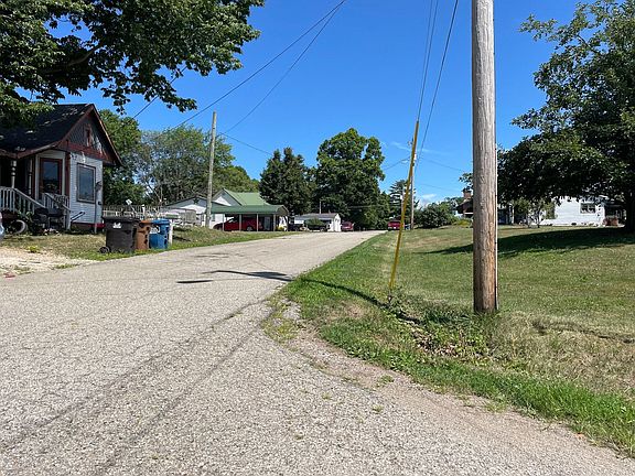 5th image of 509 W 2nd St