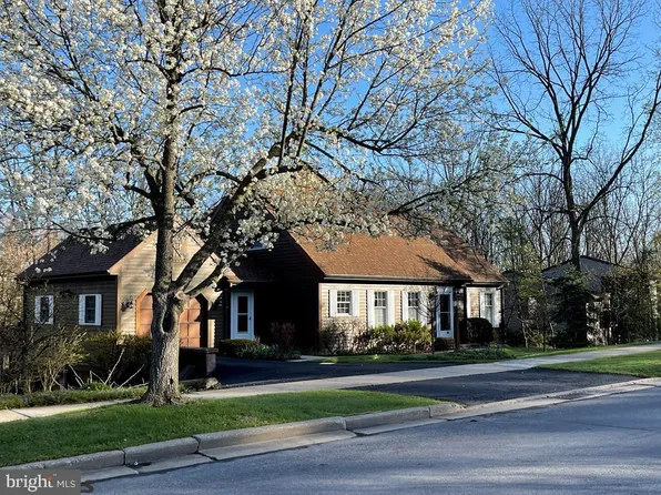 785 Walnut Spring Ln, State College, PA 16801