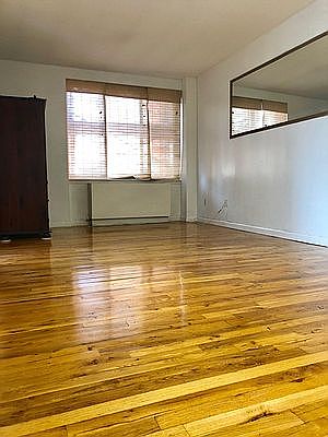 3rd image of 179 Grand St APT 6C