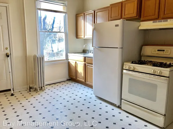 2406 Barclay St, Baltimore, MD 21218