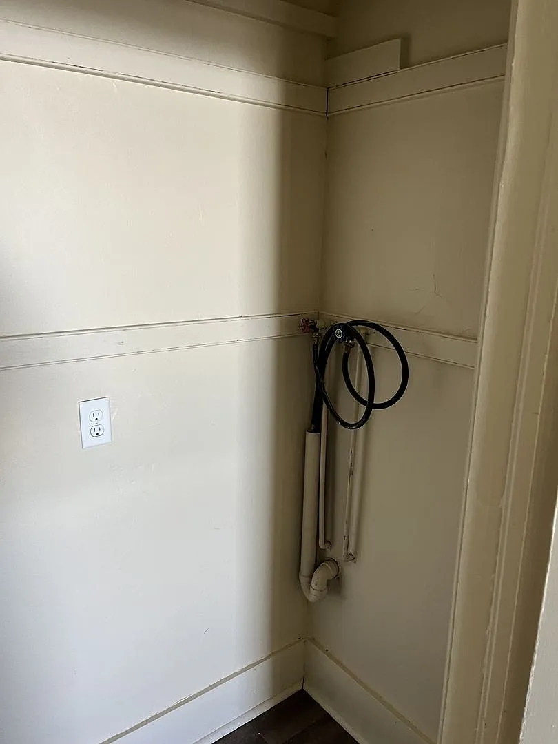 232 N Nash Llc — Photo 4