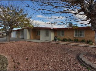 10236 Bon Aire Dr, El Paso, TX 79924