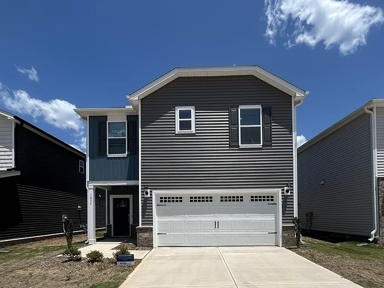 1033 Saint Lawrence Dr — Photo 1
