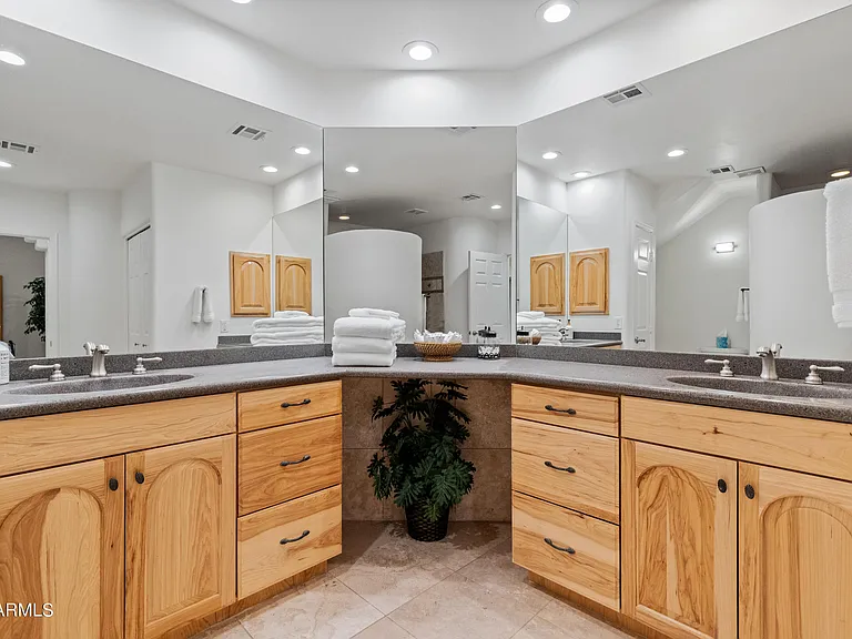 7477 W Denaro Dr — Photo 24