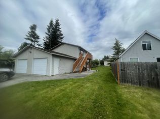 1405 E Illinois St, Bellingham, WA 98226