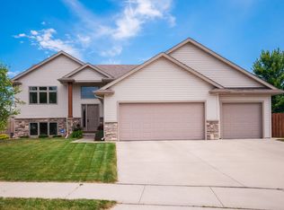 5188 Manor Brook Dr NW, Rochester, MN 55901