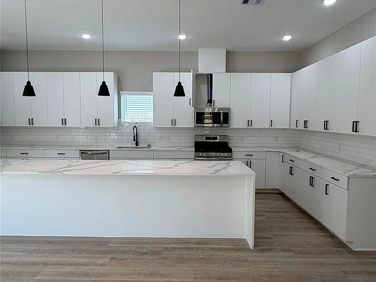 2615 Piemonte Avenue Cir — Photo 10